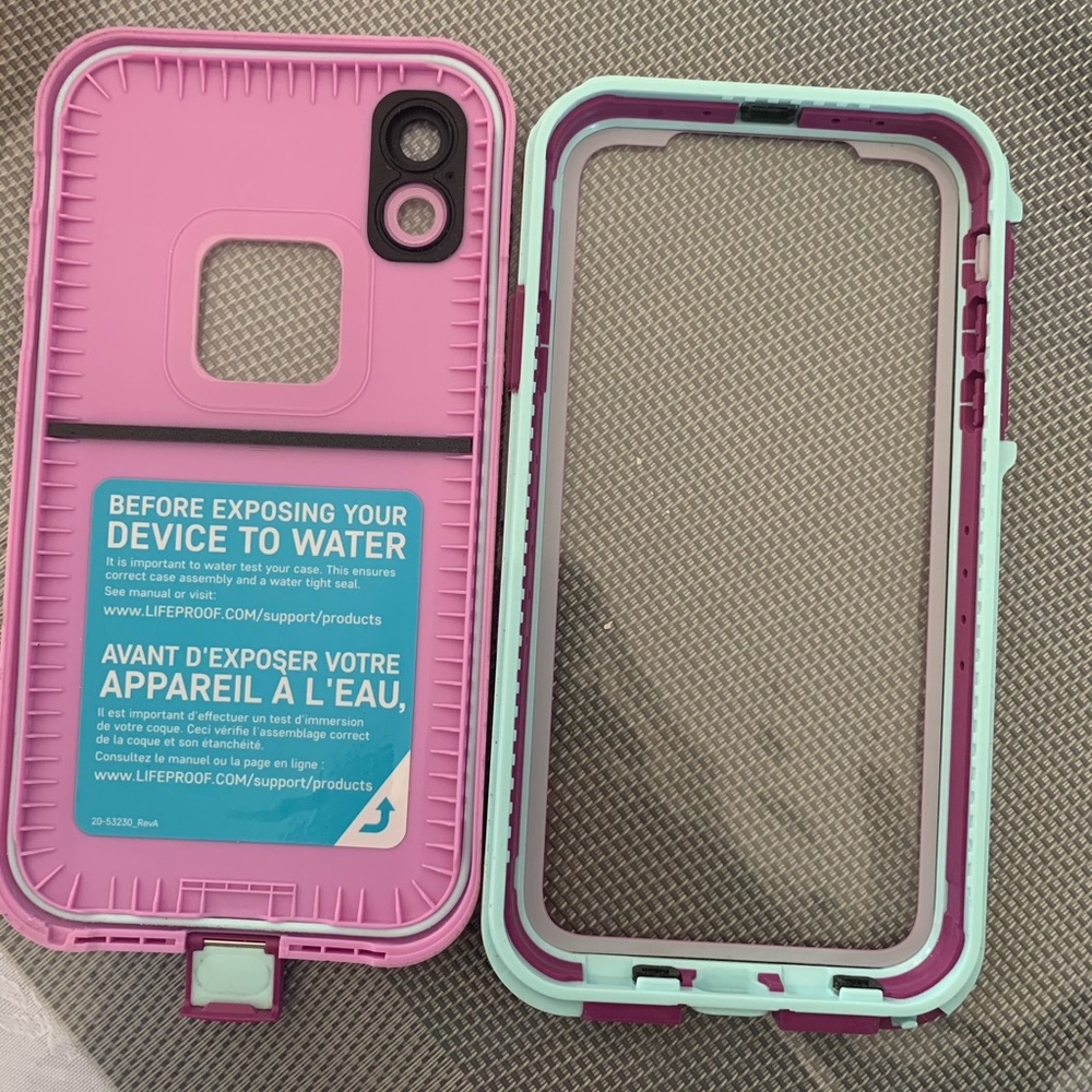 🍎 iPhone XR LIFEPROOF CASE